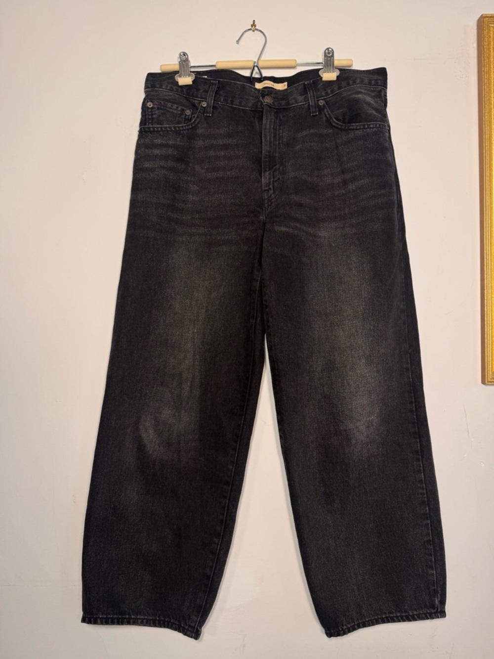 Levi's Baggy Dad Jeans in Shrink Up Black Wash Size 31 - Picture 4 of 7